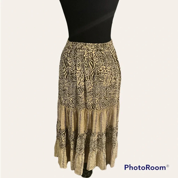 BEACHGOLD Maxi Skirt - Picture 1 of 5